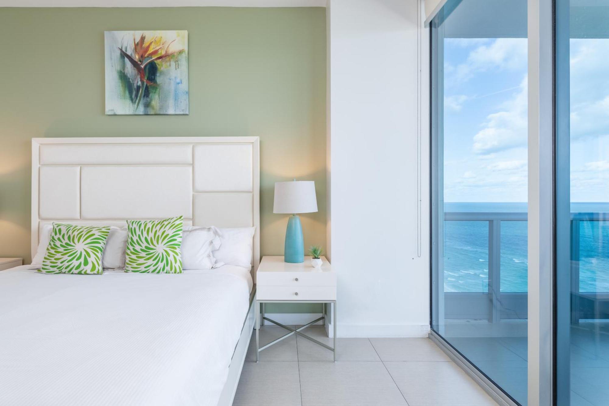 Churchill Suites Monte Carlo Майами-Бич Номер фото